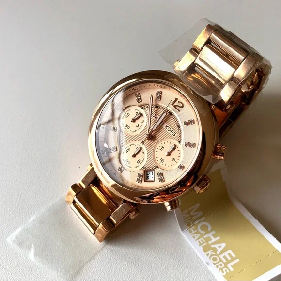 🤩💓Michael Kors women’s watch with crystal decor in rose gold finish - Picture 4 of 10